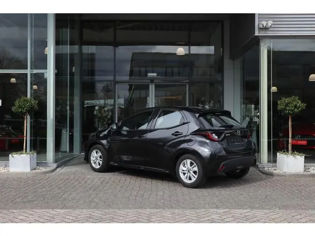 Mazda 2 Hybrid 1.5 Centre-line Camera / Clima / Cruise / Apple-Android / ST-verwarming / LM-Velgen
