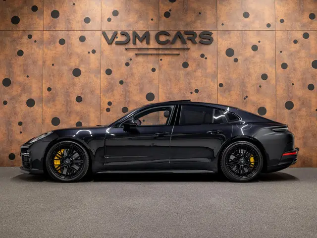 Porsche Panamera 4.0 Turbo S E-Hybrid | Aerokit Carbon | Burmester | Pano | Active ride |