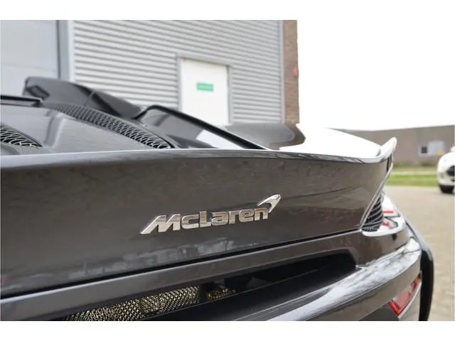 McLaren 570S