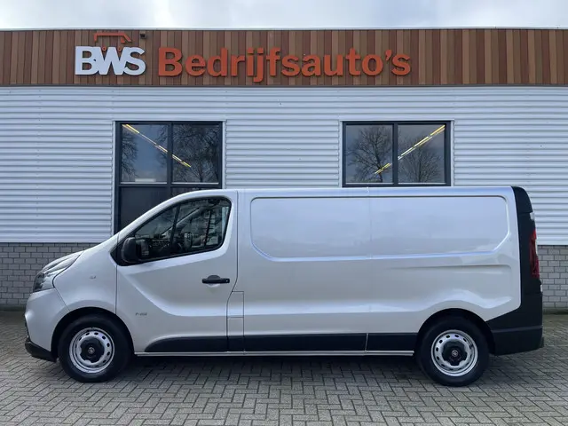 Fiat Talento 2.0 MultiJet 145pk L2H1 Basis / zilver metallic / vaste prijs rijklaar € 13.950 ex btw...