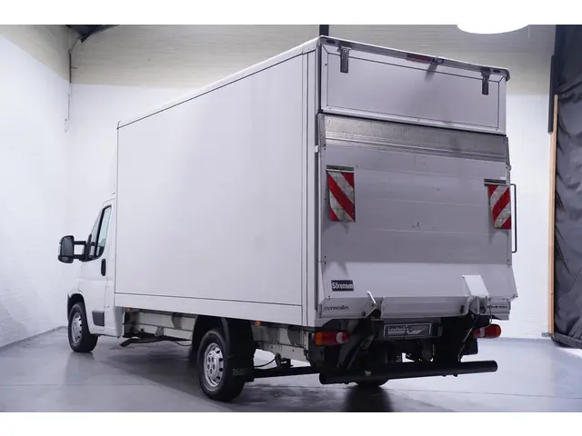 Citroen Jumper 2.0 HDI 130 pk Bakwagen met Laadklep Navi Airco, Dakspoiler, Nette Staat, 3-Zits