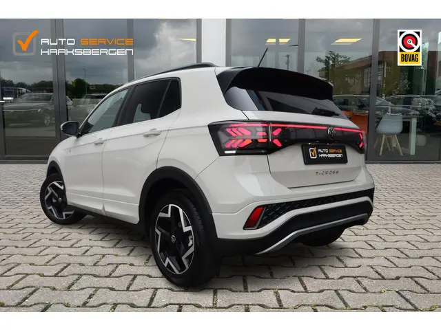 Volkswagen T-Cross 1.5 TSI R-Line | ACC | Camera | Trekhaak |