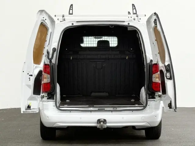 Peugeot Partner 1.5 BlueHDI Premium Airco App-connect Parkeersensoren Trekhaak