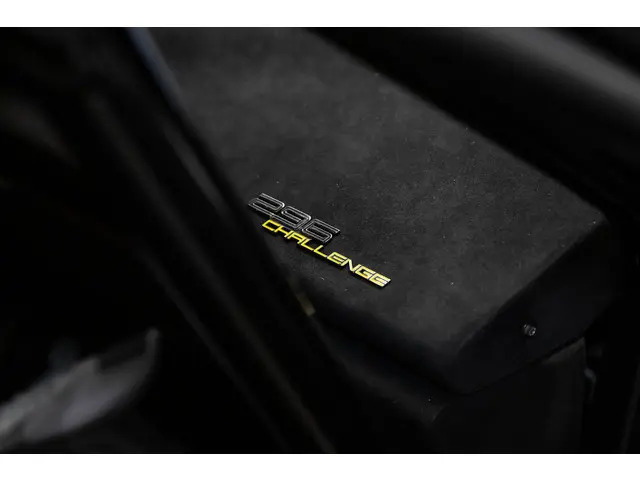 Ferrari 296
