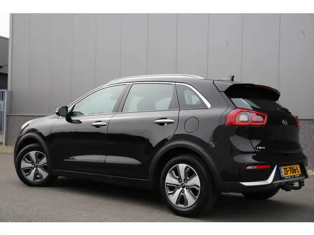 Kia Niro 1.6 GDi Hybrid DynamicLine/Half-leder/Trekhaak/Carplay/Camera/Led