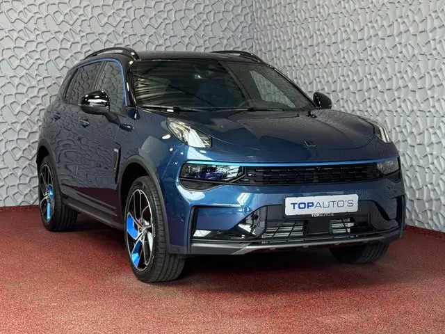 Lynk & Co 01 ✅1.5 261 PK NIEUWE AUTO OP = OP  ✅ 2025  / STOEL VERW. 1.5 261 PK ZWARTE HEMEL 360CAM...