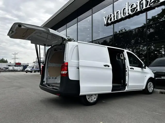 Mercedes-Benz Vito 110 CDI L2 Lang RWD // € 398,- p/mnd // Airco // Achterklep // 12 mnd Garantie //...