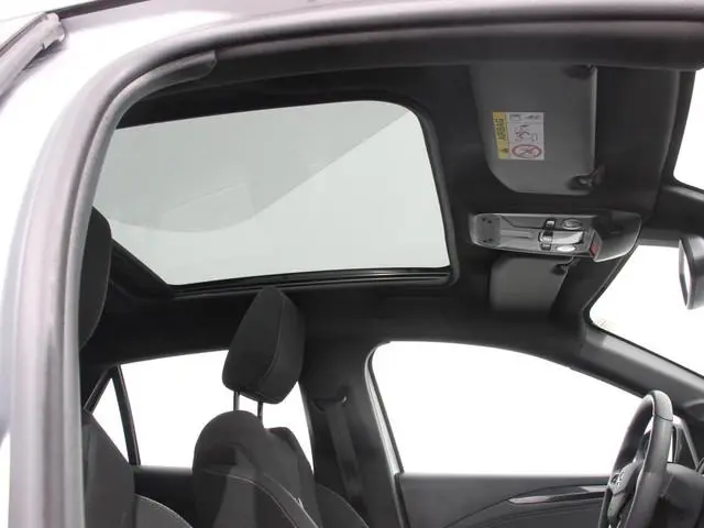 Opel Corsa 1.2 GS Panorama dak Climate Control Achteruitrij Camera Parkeersensoren Cruise control LE...