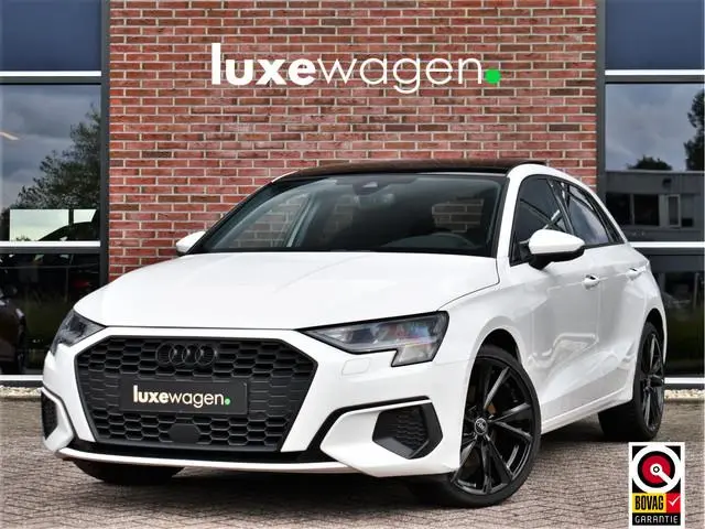 Audi A3 Sportback 35 TFSI 150pk Pano El-Klep Keyless Optic-black Carplay