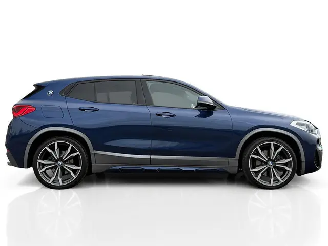 BMW X2 2.0i xDrive High Executive ✅ M-Sport ✅ Pano ✅ LED