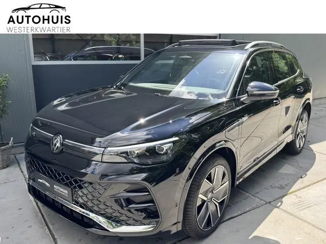 Volkswagen Tiguan 1.5 272pk eHybrid R-Line Edition Virtual Cockpit Panoramadak Trekhaak Massage Came...
