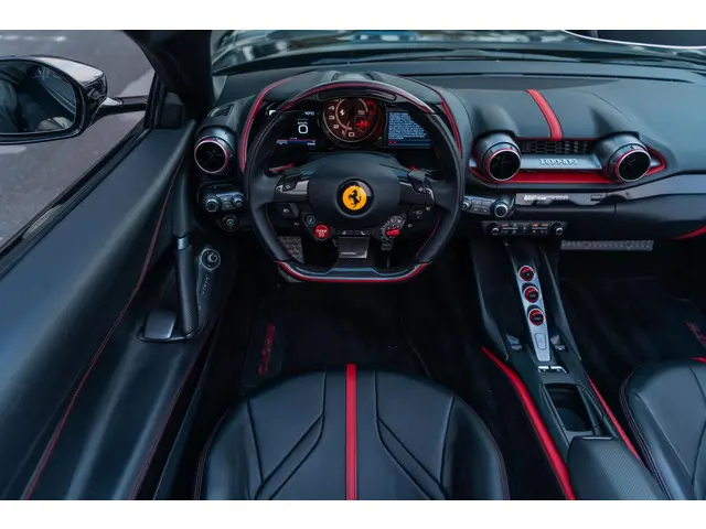 Ferrari 812 GTS
