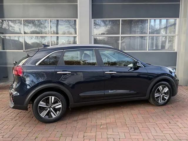 Kia Niro 1.6 GDi Hybrid DynamicLine | Navi | Clima | LMV |  04-2020 129.422 KM