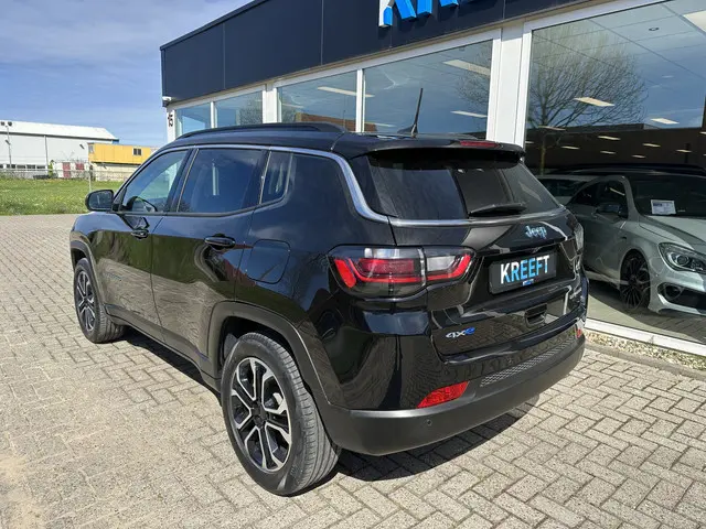 Jeep Compass 4xe 240 Plug-in Hybrid Electric Limited Winterpakket