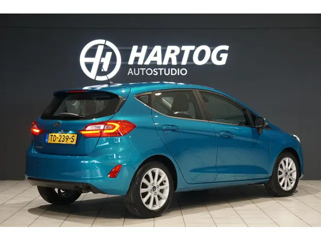 Ford Fiesta 1.0 EcoBoost Titanium + CAMERA / APPLE CARPLAY