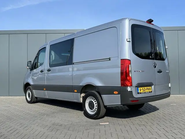 Mercedes-Benz Sprinter 317 CDI 9G-TRONIC / L2H1 / RWD / 3.500 KG AHG / 2x SCHUIFDEUR / CAMERA / CRUI...