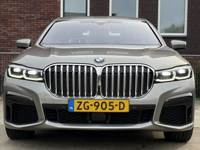 BMW 7-serie 745e High Executive 396pk | M Sportpakket | Cruise control adaptief met stop&go en stuur...