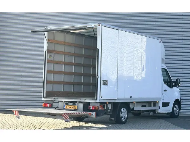 Renault Master T35 2.3 dCi 165 Bakwagen met laadklep