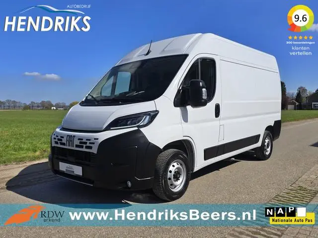Fiat Ducato 2.2 MultiJet L2 H2 3.5t - 140 Pk - Euro 6 - Groot Scherm - Navi - ParkeerCamera - Airco...