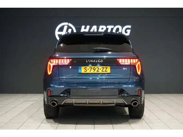 Lynk & Co 01