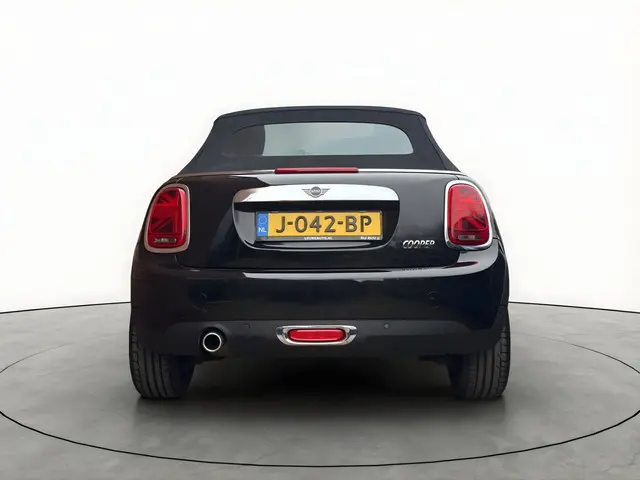 MINI Cooper Cabrio