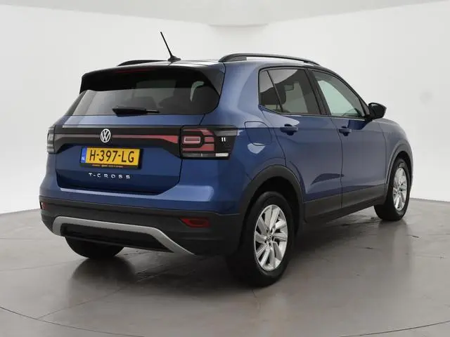Volkswagen T-Cross 1.0 TSI LIFE + VIRTUAL COCKPIT | NAVIGATIE | ADAPTIVE CRUISE | APPLE CARPLAY | DO...