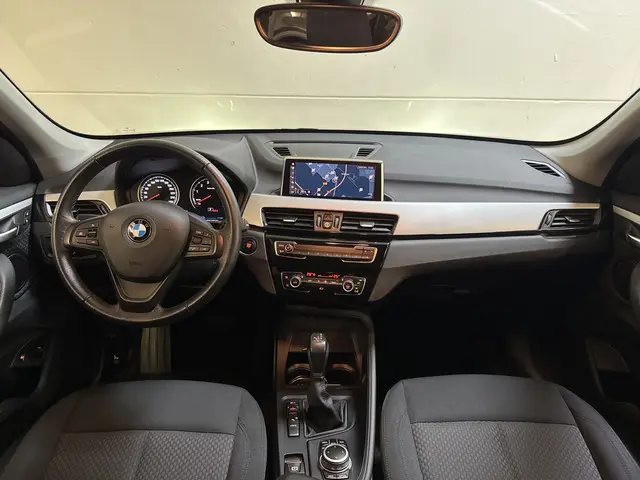 BMW X1 xDrive25e HYBRIDE AUT. HIGH EXECUTIVE TREKHAAK/PDC/NAVIGATIE