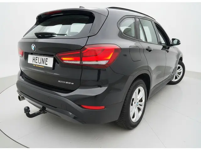 BMW X1 xDrive25e HYBRIDE AUT. HIGH EXECUTIVE TREKHAAK/PDC/NAVIGATIE