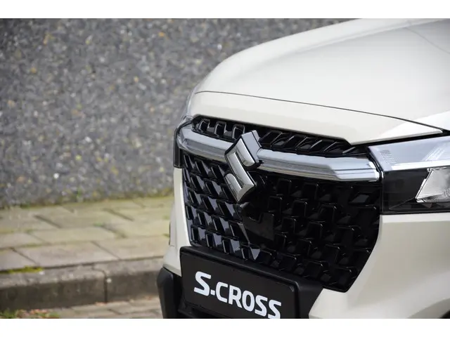 Suzuki S-Cross