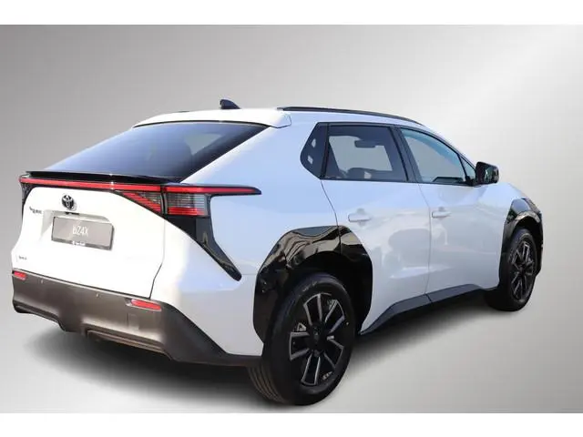 Toyota bZ4X Dynamic 73 kWh Direct leverbaar €3000 inruilpremie
