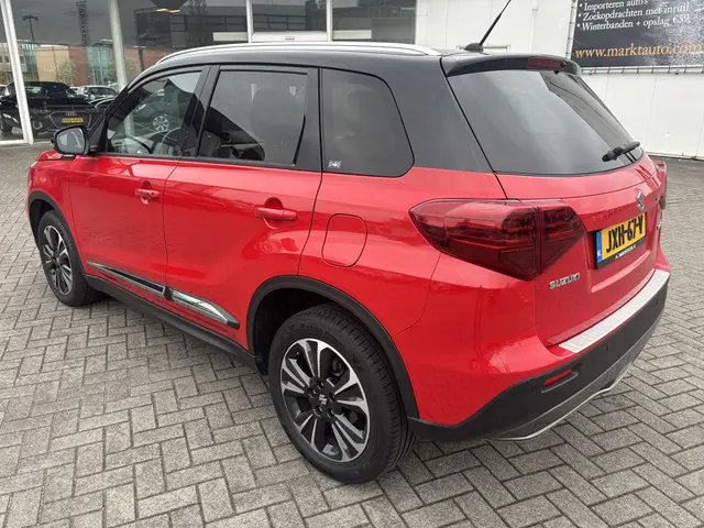 Suzuki Vitara 1.4 B.jet Stijl Carplay Camera Navi Stoelverwarming