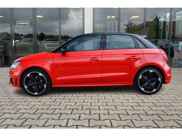 Audi A1 Sportback 1.4 TFSI S-Line | Xenon | Navi | 18 Inch |