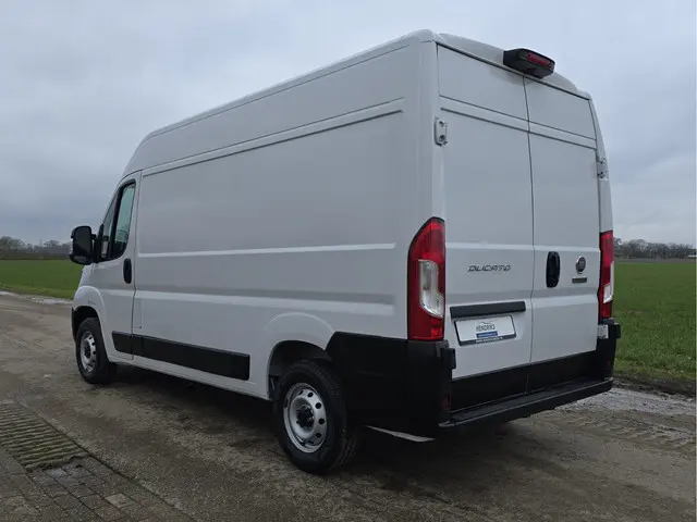 Fiat Ducato 2.2 MultiJet L2 H2 3.5t - 140 Pk - Euro 6 - ParkeerCamera - Apple Carplay Android Auto
