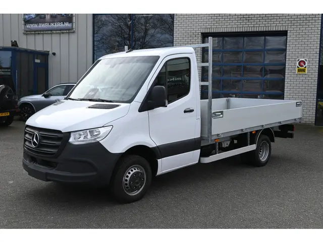 Mercedes-Benz Sprinter 515 CDI L2 Pro Open laadbak 3500 KG trekhaak, Geveerde stoel