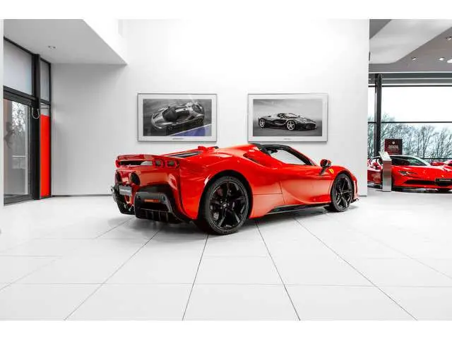 Ferrari SF90 Spider ~Ferrari Munsterhuis~