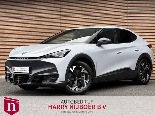 CUPRA Tavascan Business 82 kWh First Edition Winterpakket / Warmtepomp / All season banden / Navi