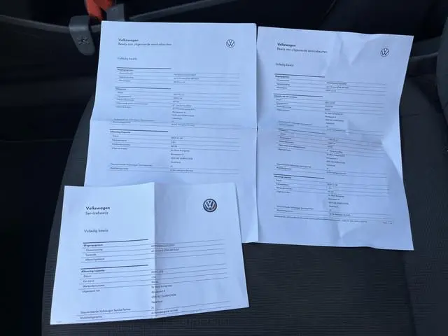Volkswagen Up! 1.0 BMT move up! / Airco / DAB / Centr. deurvergrendeling / NAP /