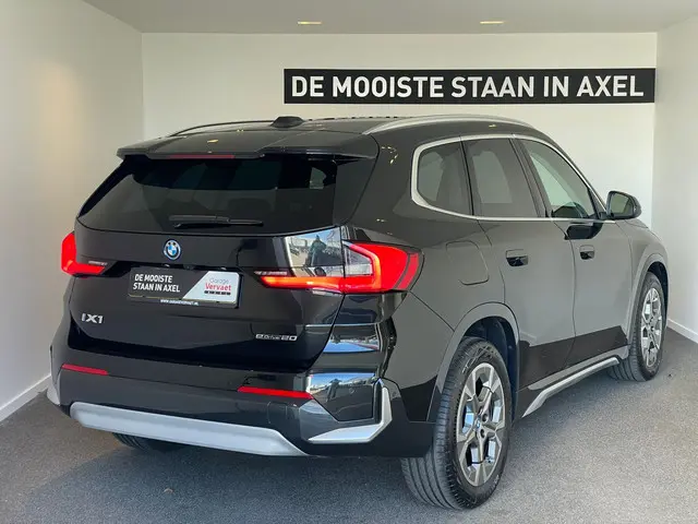 BMW iX1 eDrive20 67 kWh X-Line
