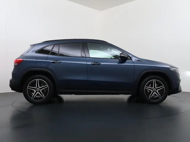 Mercedes-Benz EQA
