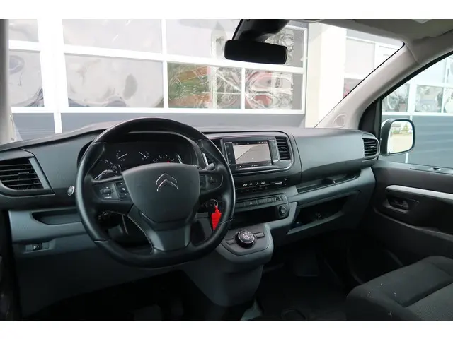 Citroen Jumpy 2.0 BlueHDI 120 XL Driver DC AUT/ CAMERA/ 2X SCHUIFDEUR/ CRUISE/ CLIMA/ TREKHAAK