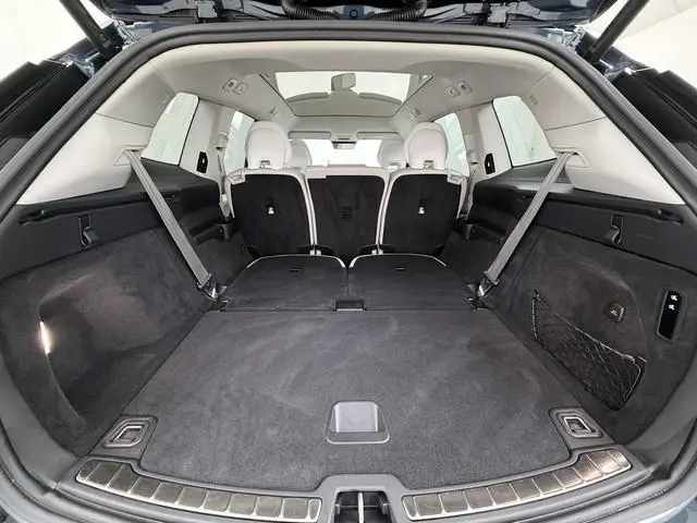 Volvo EX90