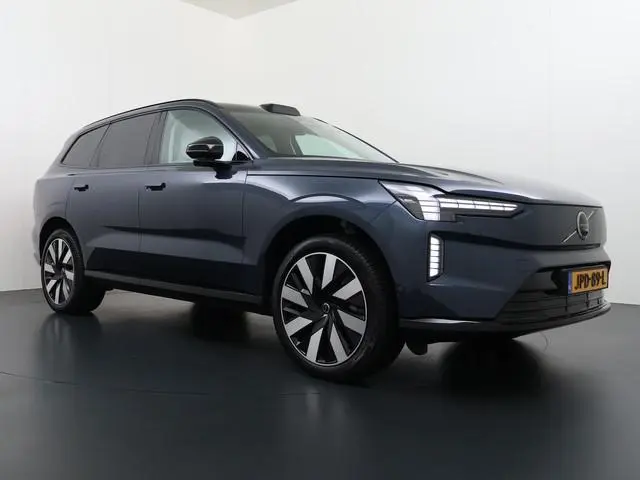 Volvo EX90