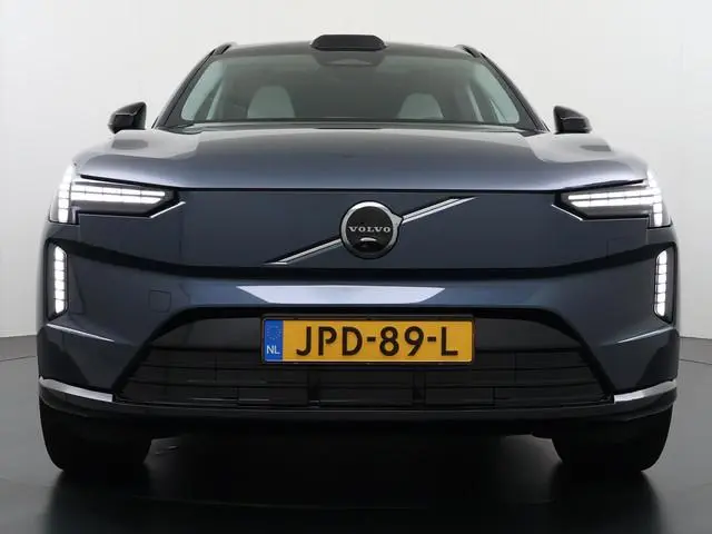 Volvo EX90
