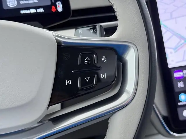 Volvo EX90