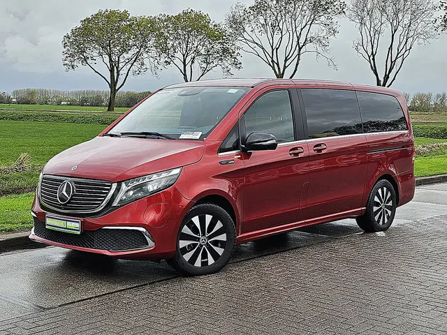 MERCEDES-BENZ EQV 300 7-zits pano navi l2!