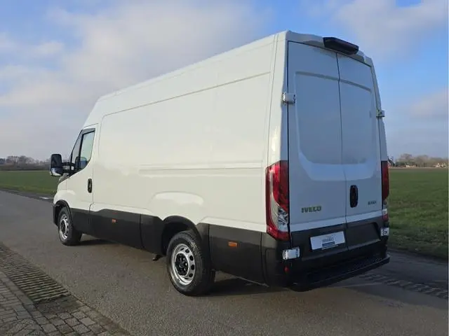 Iveco Daily 35S14V 2.3 352L H2 - 140 Pk - Euro 6 - Airco - Cruise Control