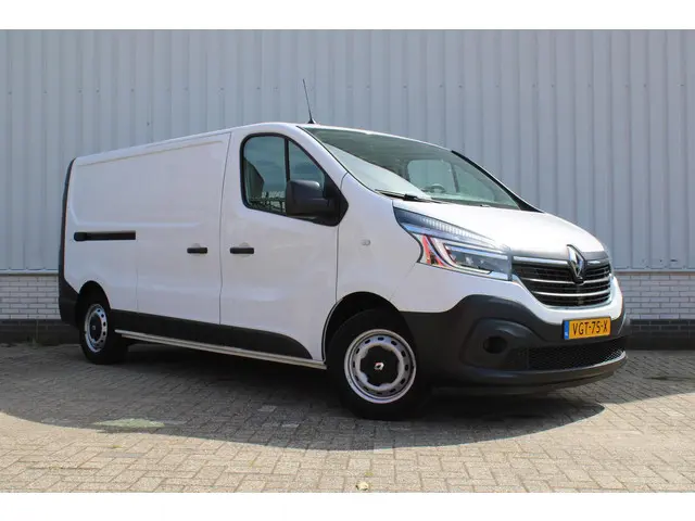 Renault Trafic 2.0 dCi 120PK L2H1 Comfort | Navi | Airco | Trekhaak | Cruise | Parkeersensoren | Vol...