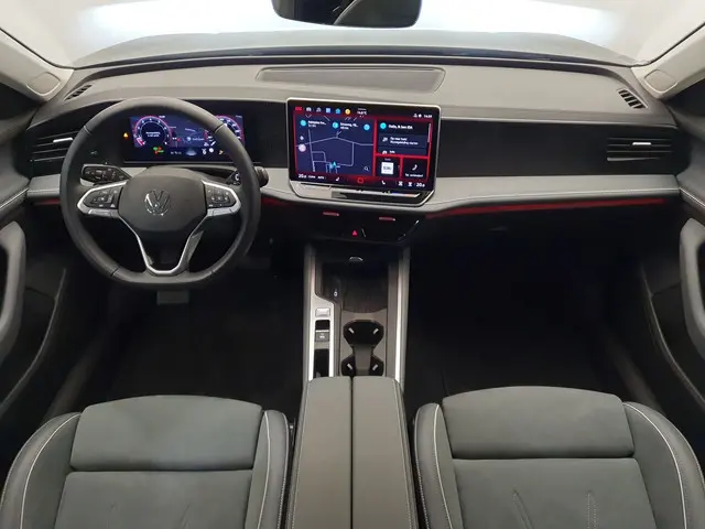 Volkswagen Passat Variant 1.5 eTSI 150pk DSG/AUT Business Nieuw Model, Wegklapbare trekhaak, 360° camera,