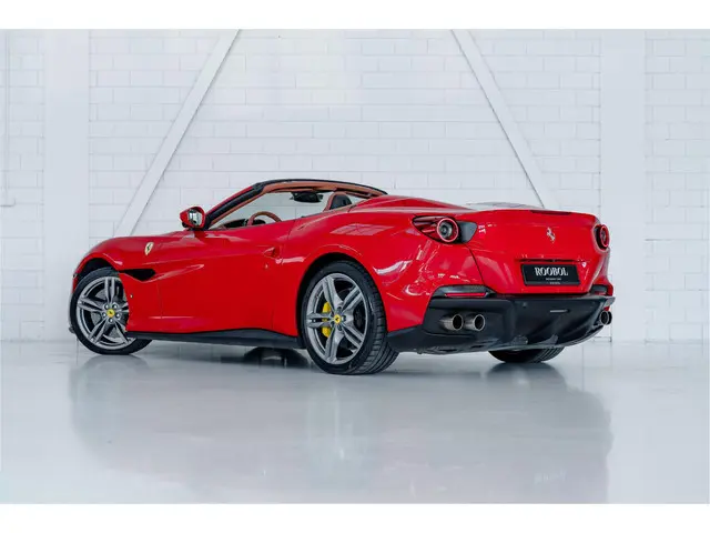 Ferrari Portofino M 3.9 V8 HELE | Scuderia Shield | Passenger Display | Custom Made |