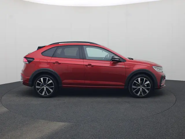 Volkswagen Taigo 1.0TSI/115PK R-Line DSG · Keyless · Apple Carplay/Android Auto · Camera + Parkeerse...